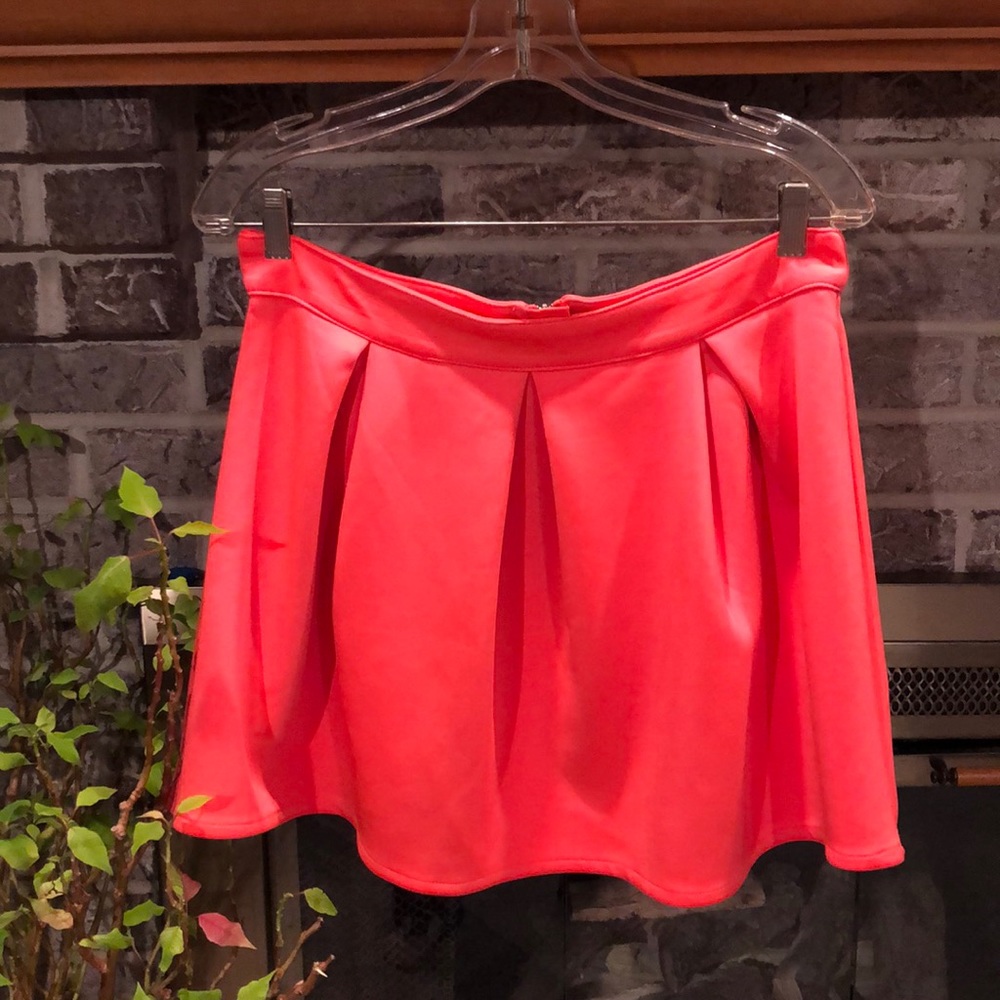 Women’s Bethany Mota mini skirt Sz L